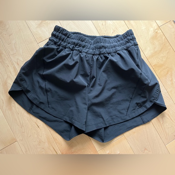 lululemon athletica Pants - Black Lululemon Track That shorts with 5’’ inseam, size 6